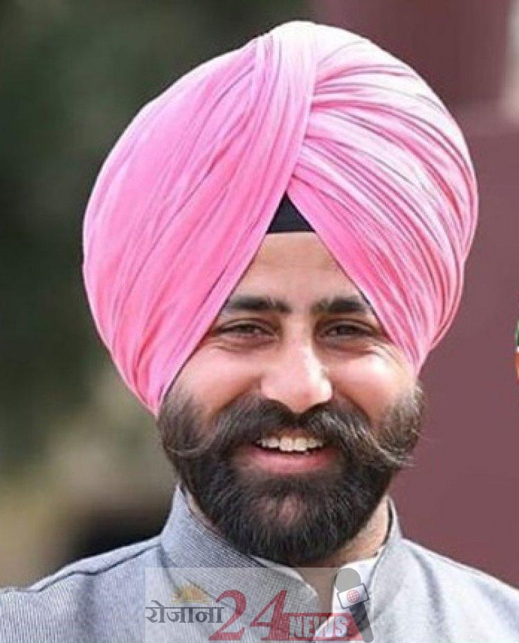 image_750x_631ae62460bb3