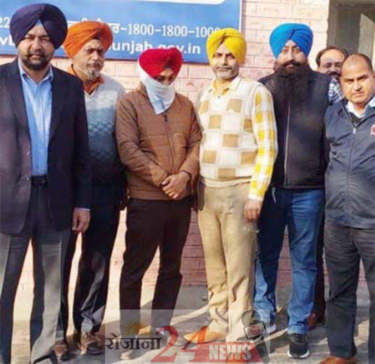 image_750x_63821b8f8230d