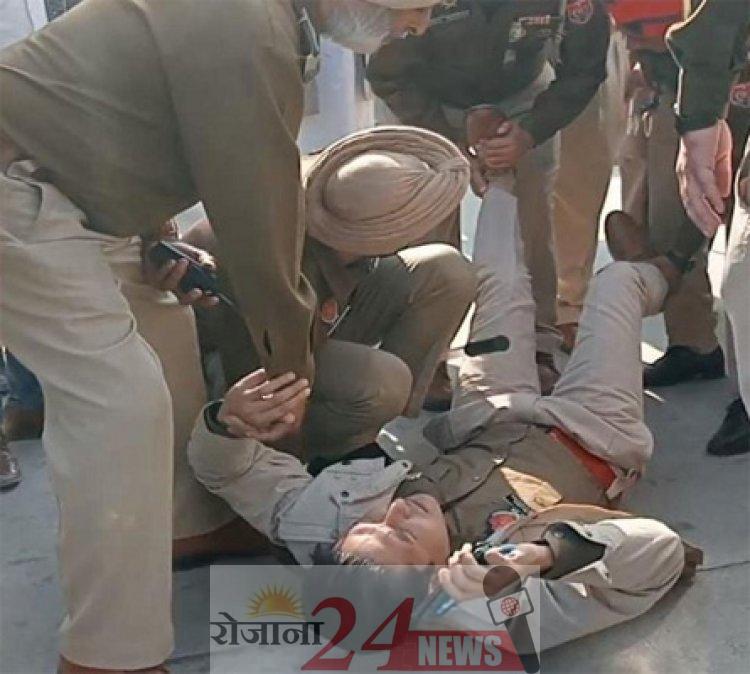 image_750x_639054ee1763d