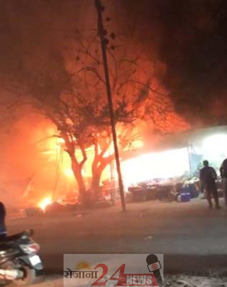 image_750x_639c068d05aab