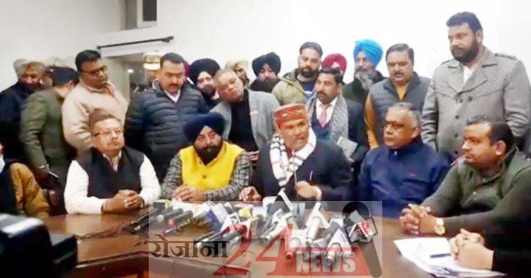 image_750x_63a2bf8a59fb9